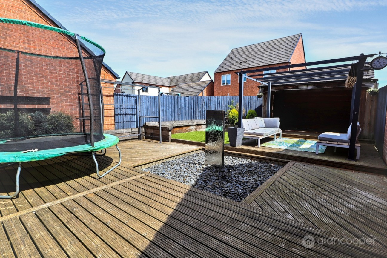 Harrow Lane, Weddington, Nuneaton, CV10 0FL