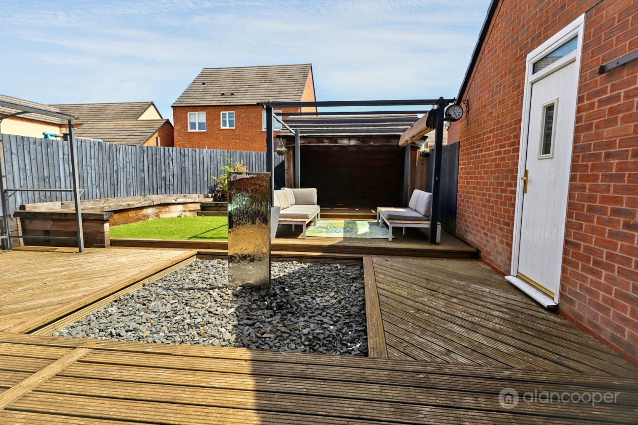 Harrow Lane, Weddington, Nuneaton, CV10 0FL