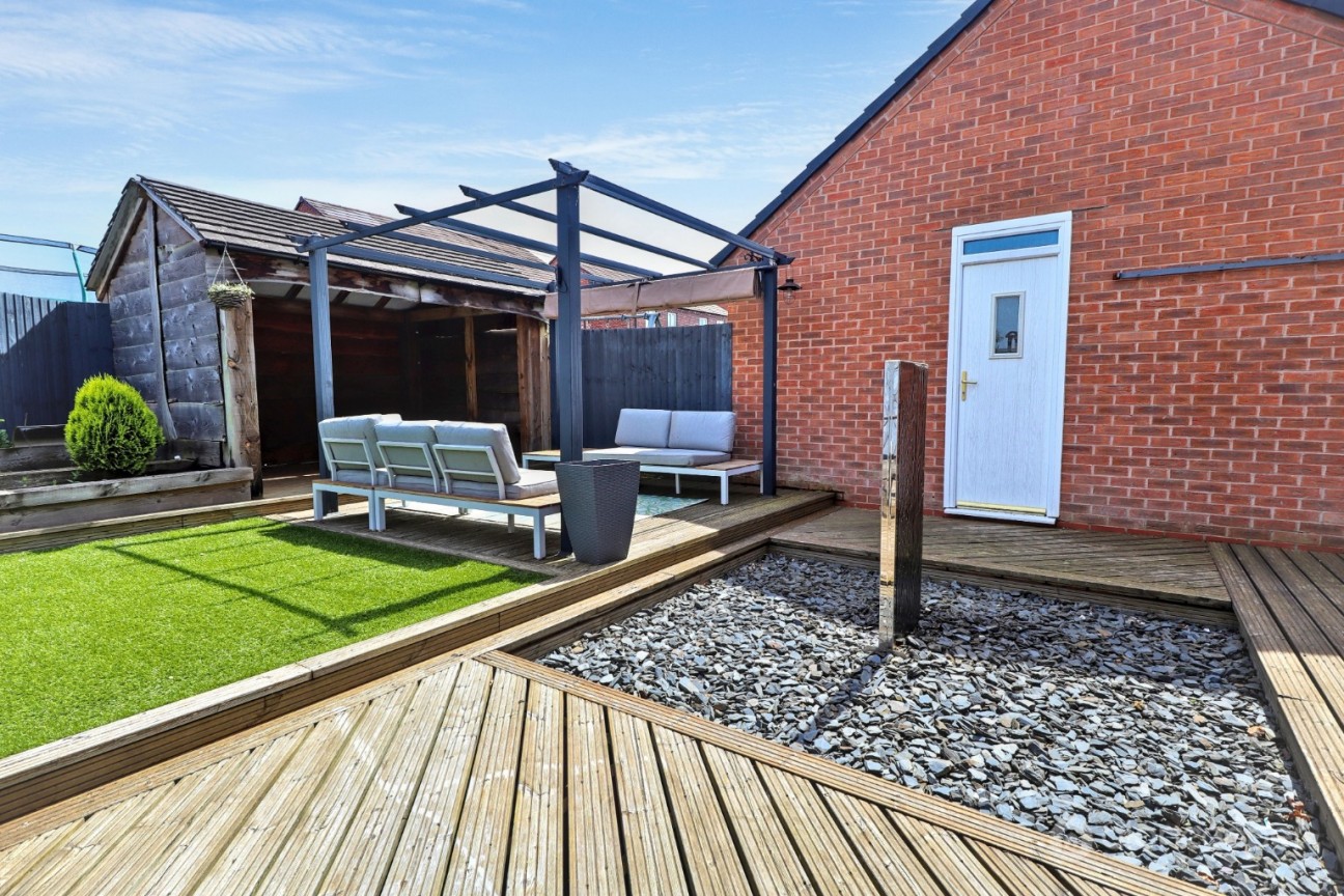 Harrow Lane, Weddington, Nuneaton, CV10 0FL