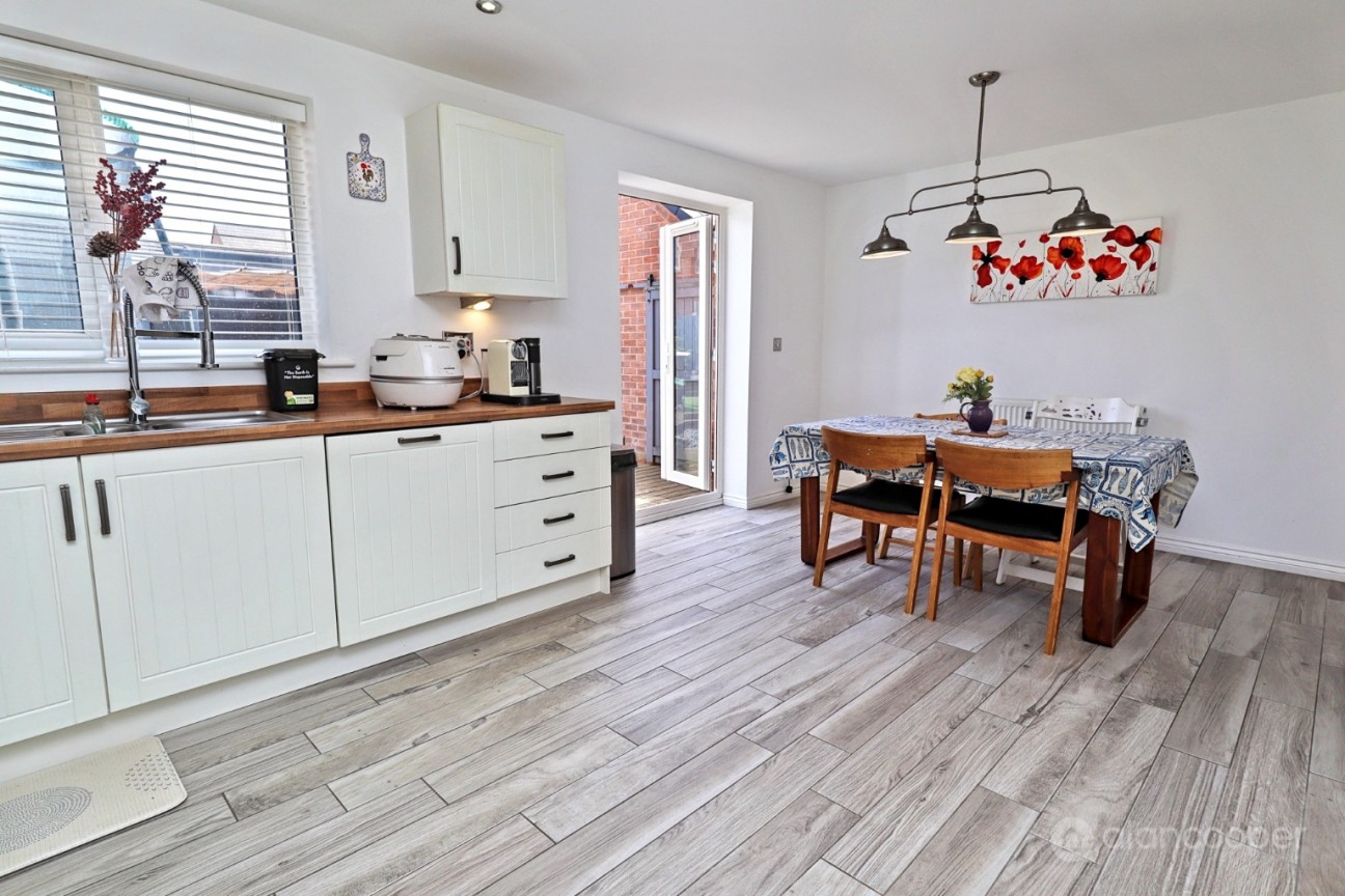 Harrow Lane, Weddington, Nuneaton, CV10 0FL