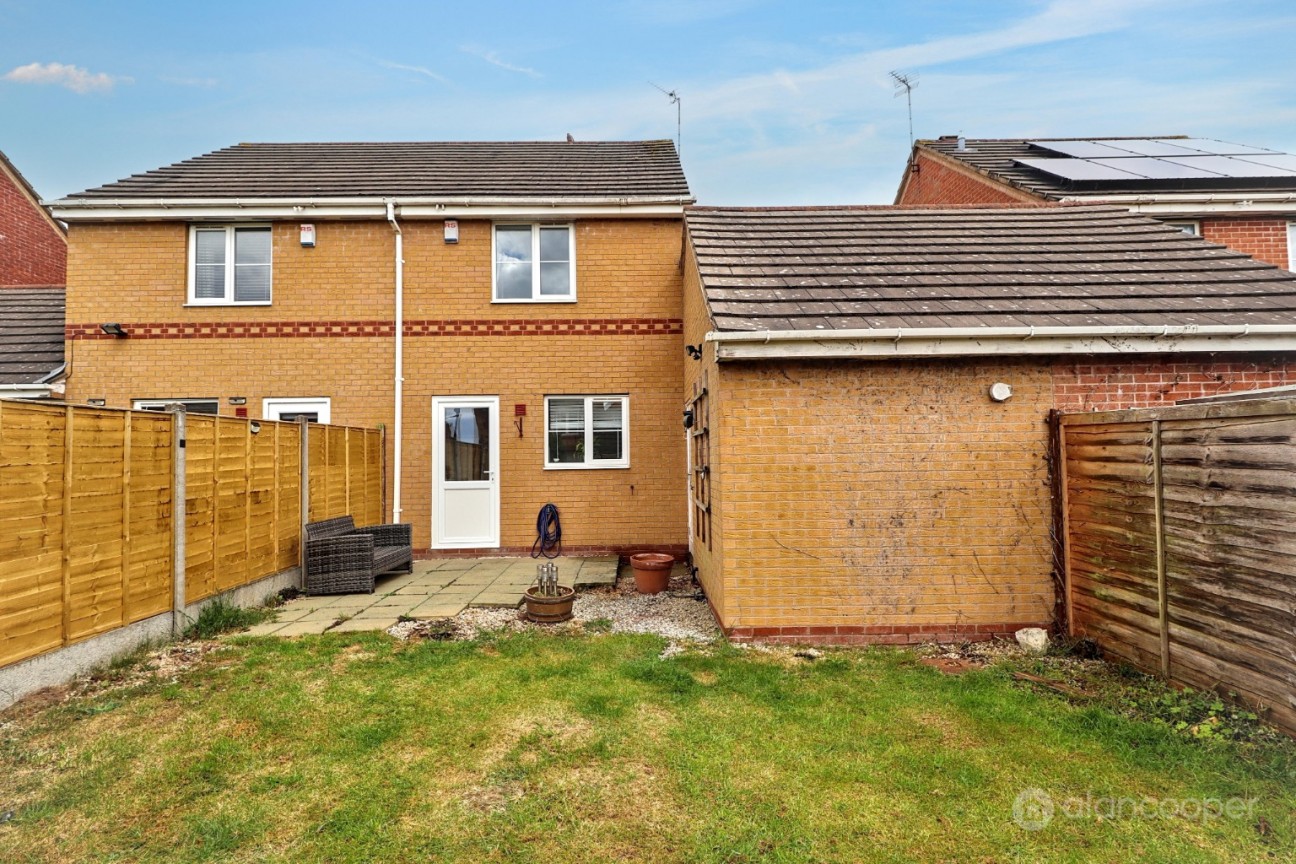 Dartington Way, Maple Park, Nuneaton, CV11 4XL