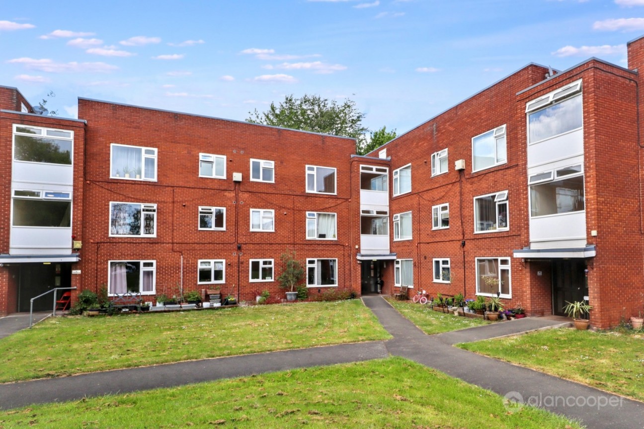 Flat, Everard Court, Garrett Street, Nuneaton, CV11 4QD