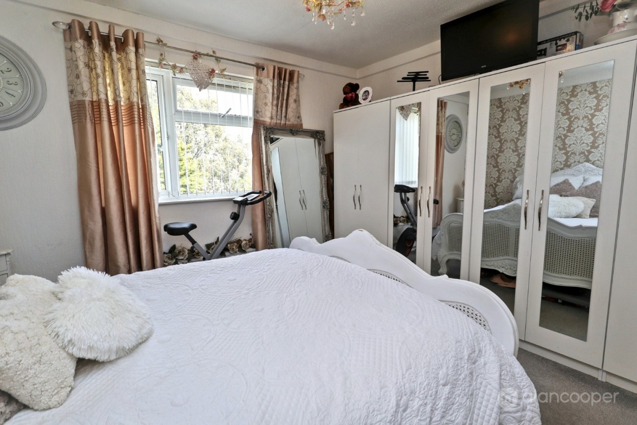 Flat, Everard Court, Garrett Street, Nuneaton, CV11 4QD
