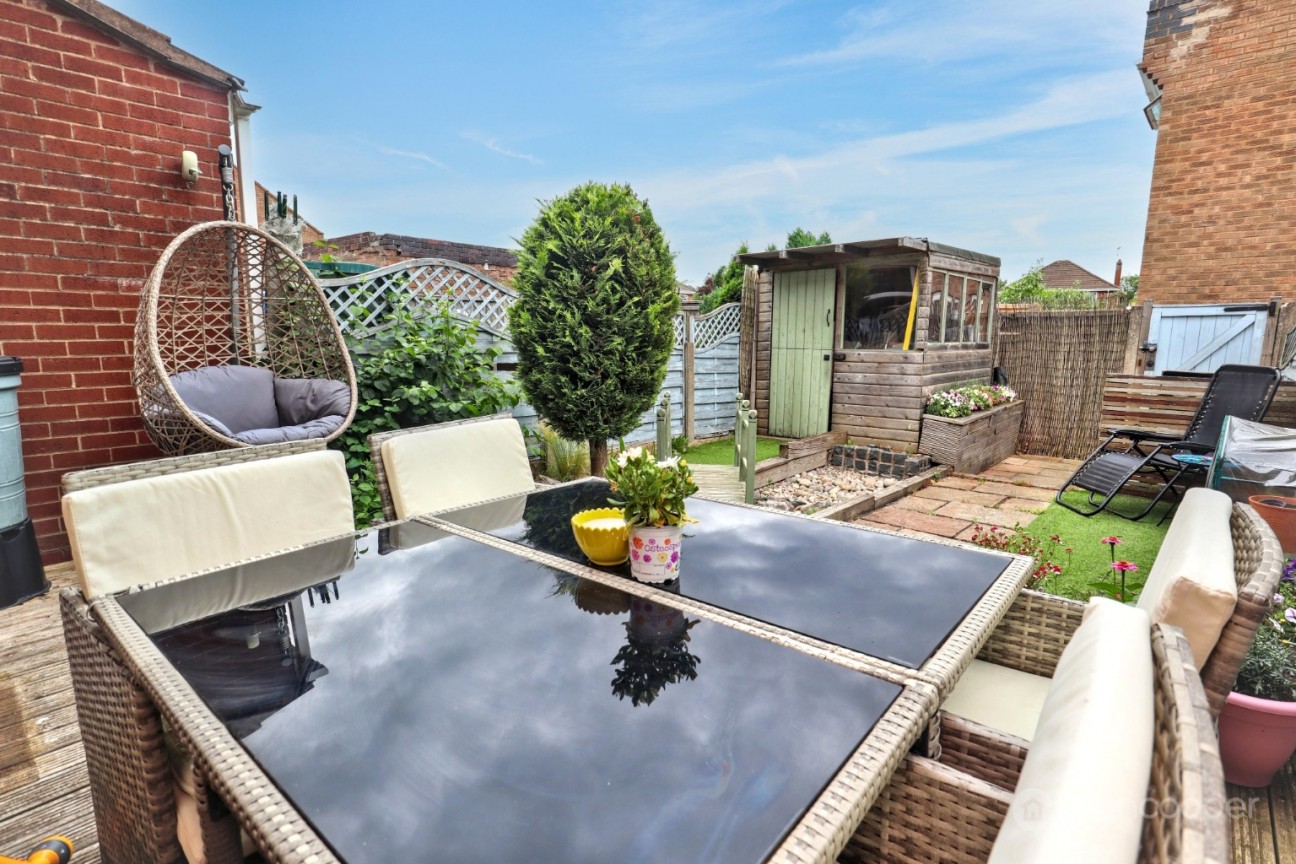 Pangbourne Close, St Nicolas Park, Nuneaton, CV11 6HQ
