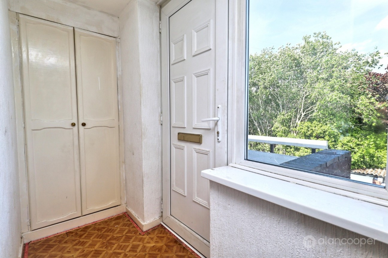 Apartment, Lutterworth Road, Whitestone, Nuneaton, CV11 6PF
