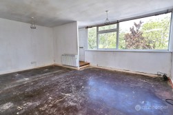 Apartment, Lutterworth Road, Whitestone, Nuneaton, CV11 6PF