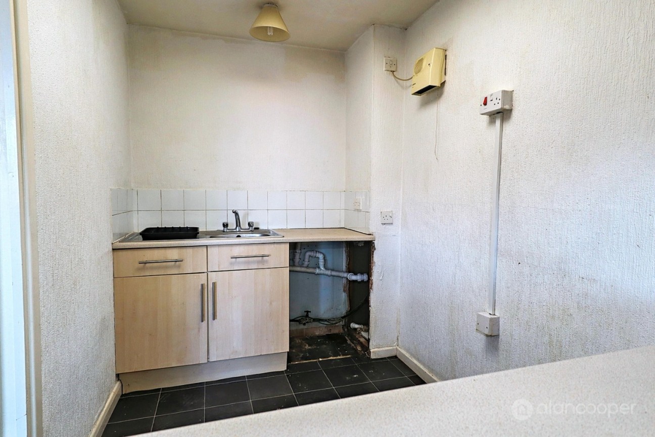 Apartment, Lutterworth Road, Whitestone, Nuneaton, CV11 6PF