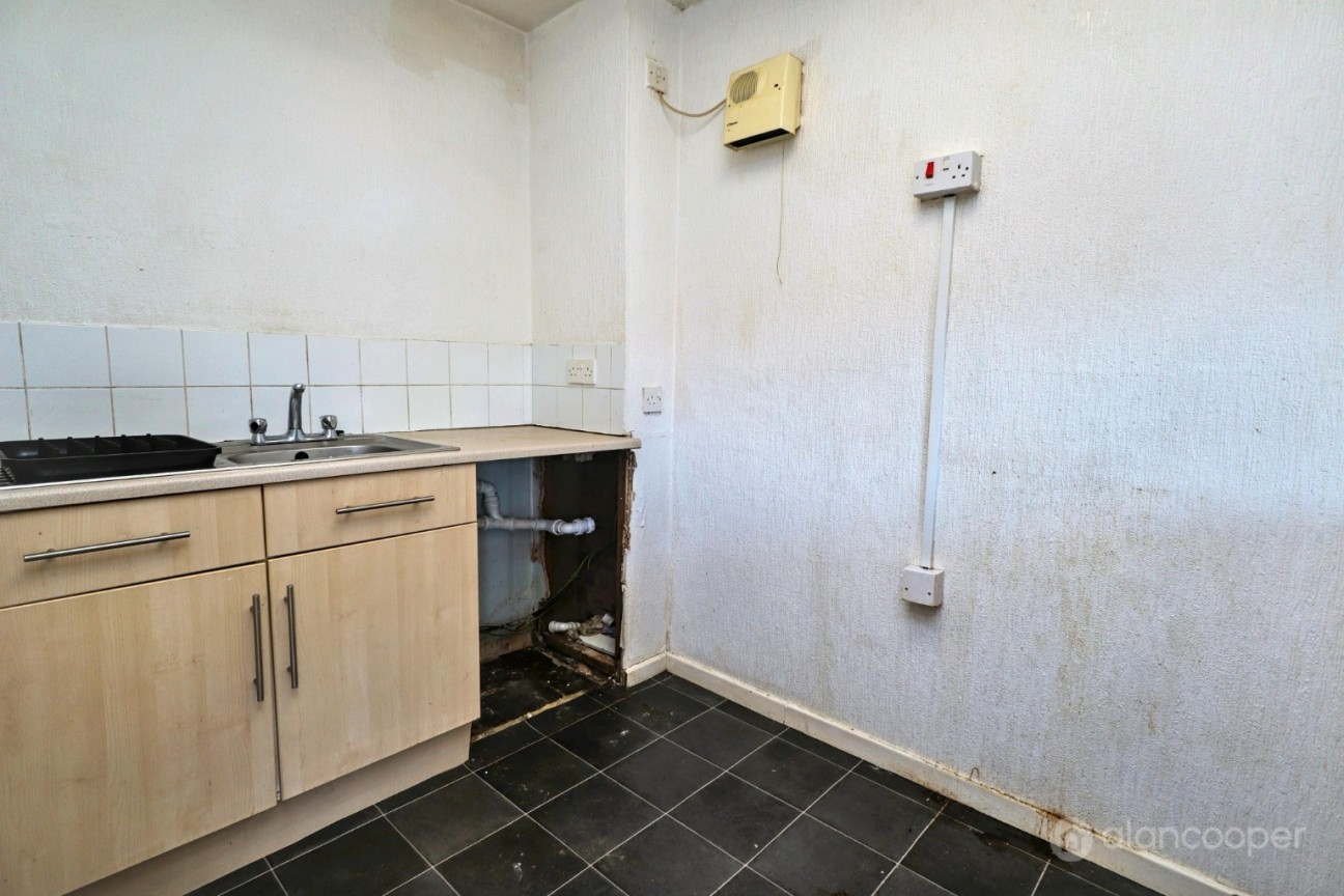 Apartment, Lutterworth Road, Whitestone, Nuneaton, CV11 6PF