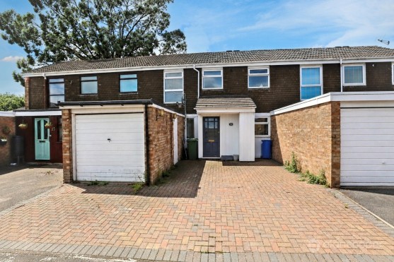 Stroma Way, Glendale, Nuneaton, CV10 7LR
