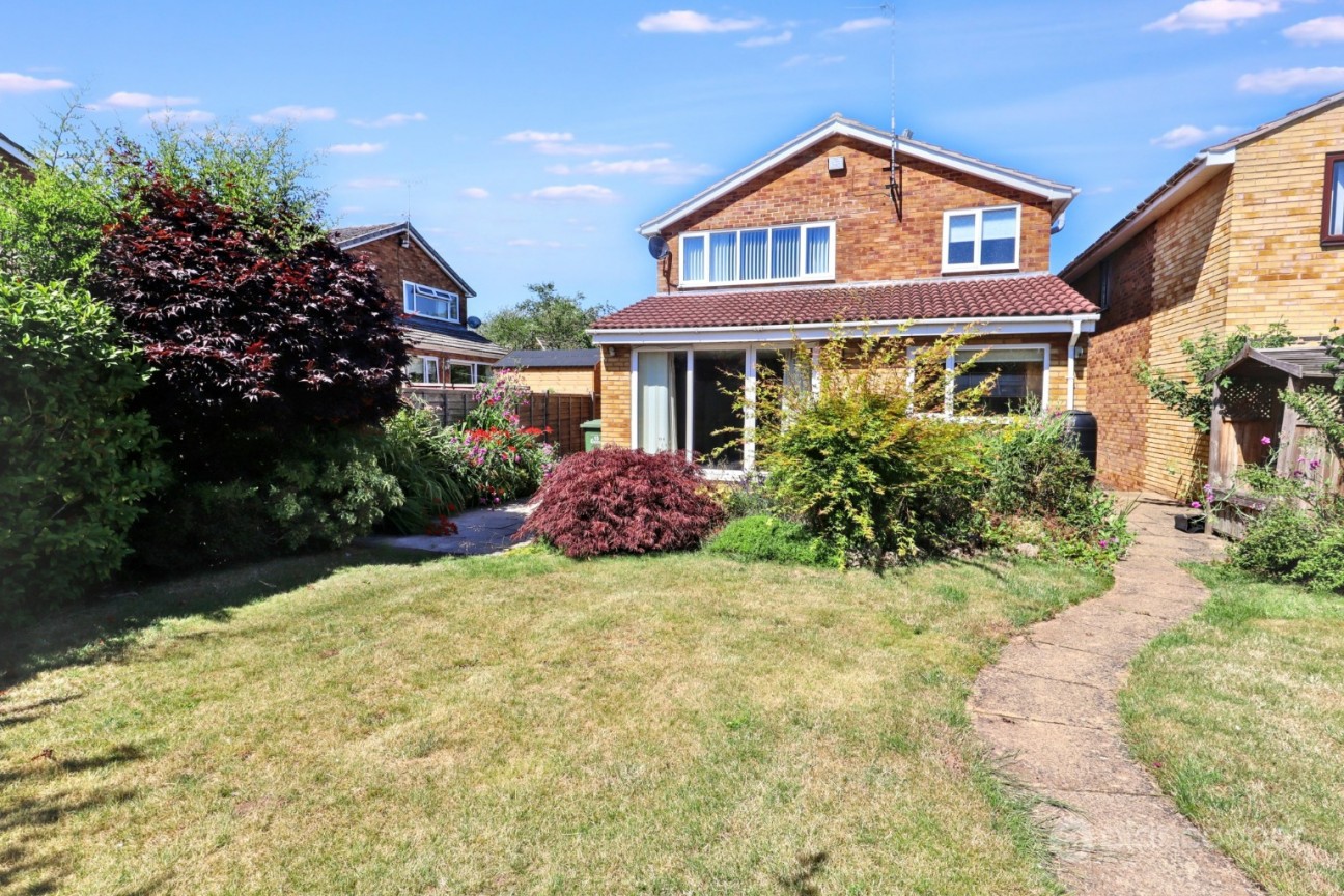 St. Andrews Drive, Whitestone, Nuneaton, CV11 6NQ