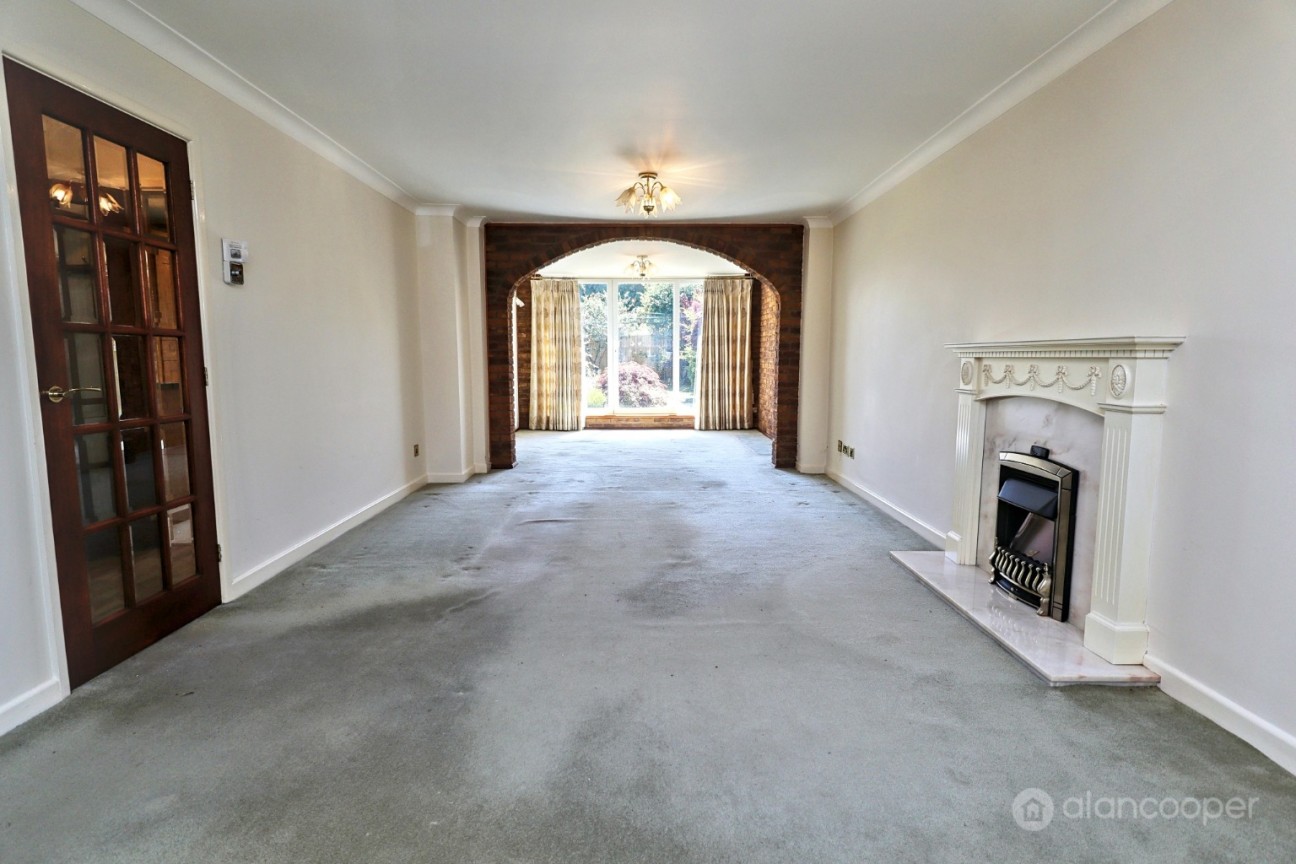 St. Andrews Drive, Whitestone, Nuneaton, CV11 6NQ