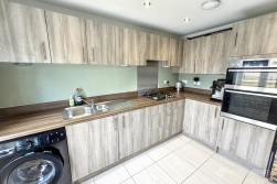 Cabinhill Road, Galley Common, Nuneaton, CV10 9RN
