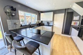 Atholl Crescent, Arbury View, Nuneaton, CV10 7PB