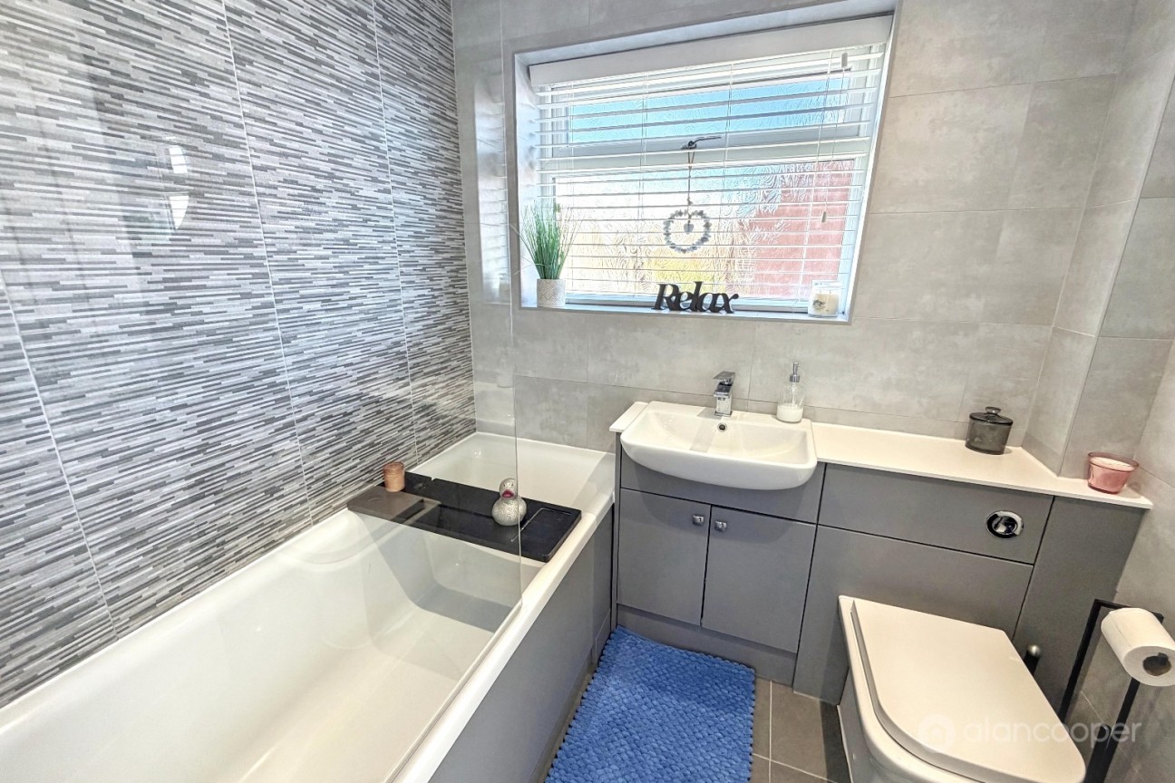 Atholl Crescent, Arbury View, Nuneaton, CV10 7PB