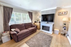 Atholl Crescent, Arbury View, Nuneaton, CV10 7PB