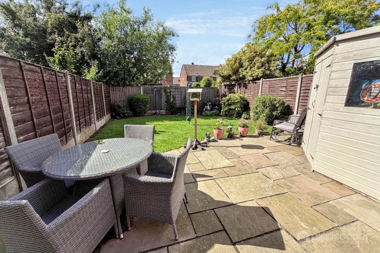 Bronze Close, Maple Park, Nuneaton, CV11 4YD