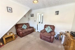 Bronze Close, Maple Park, Nuneaton, CV11 4YD
