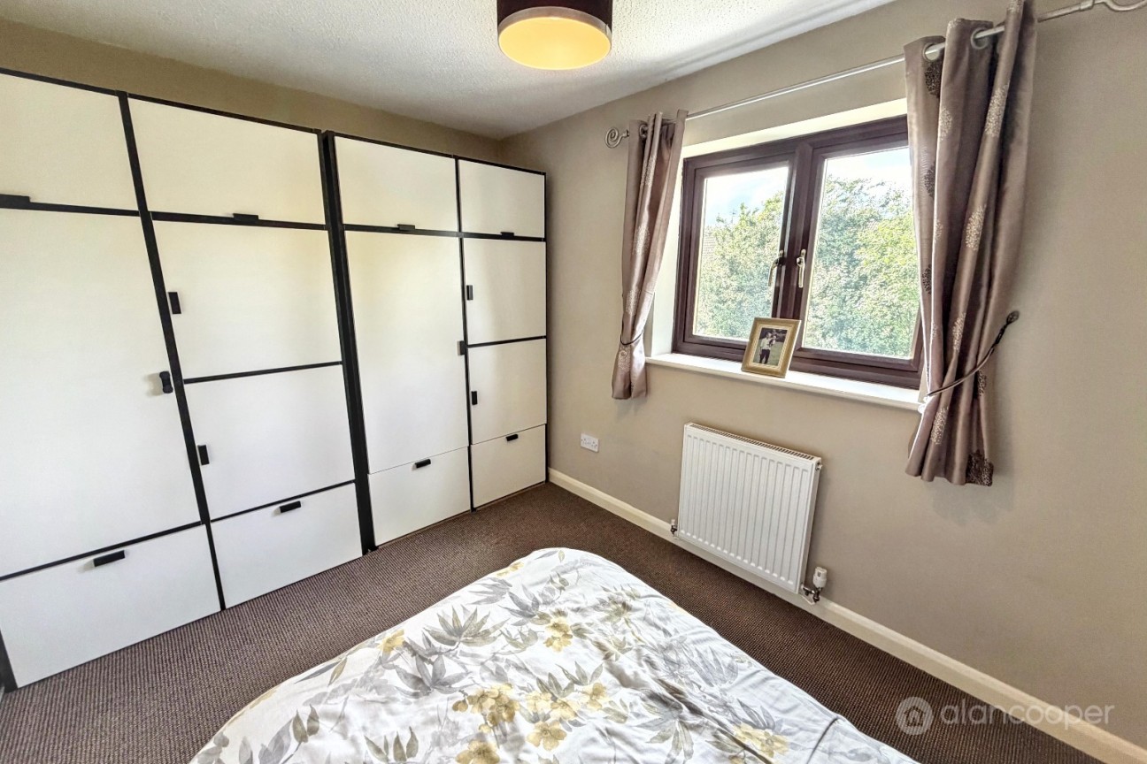 Bronze Close, Maple Park, Nuneaton, CV11 4YD