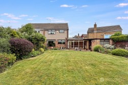 Scott Avenue, Weddington, Nuneaton, CV10 0DP