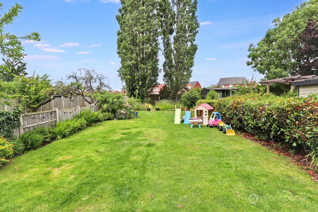 The Long Shoot, Nuneaton, CV11 6JW