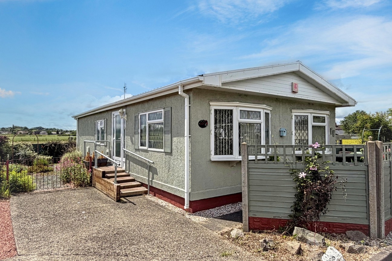 Mill Farm Park, Bulkington, CV12 9SF