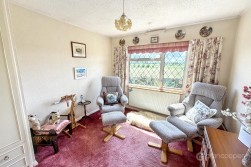 Mill Farm Park, Bulkington, CV12 9SF