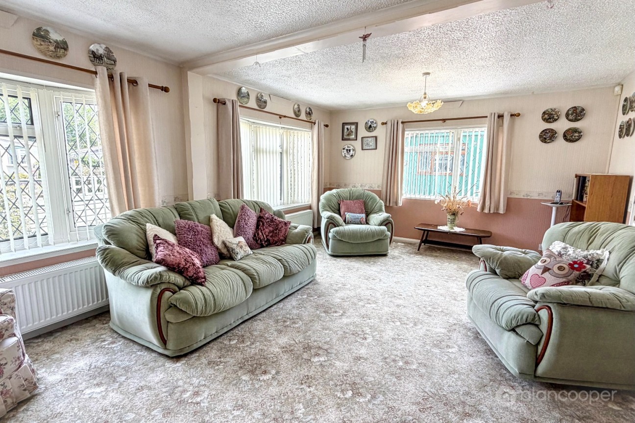 Mill Farm Park, Bulkington, CV12 9SF