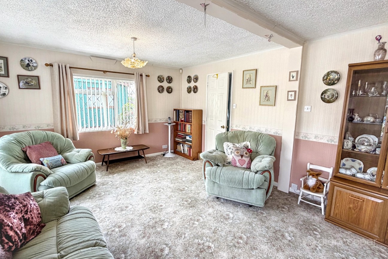 Mill Farm Park, Bulkington, CV12 9SF