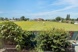Mill Farm Park, Bulkington, CV12 9SF