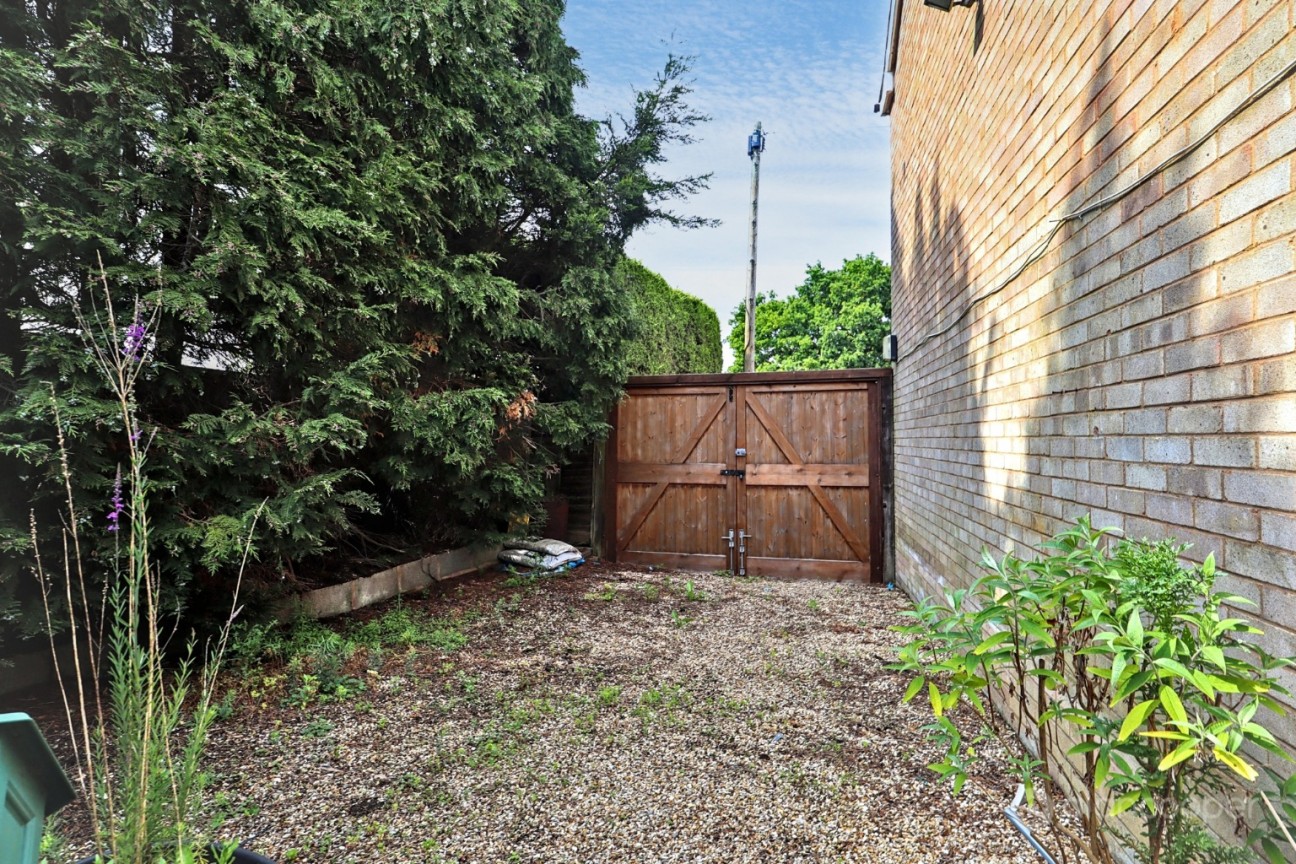 Prescelly Close, Nuneaton, CV10 8QA
