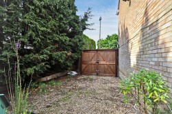 Prescelly Close, Nuneaton, CV10 8QA