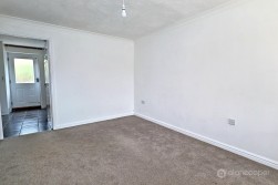 Upton Drive, Maple Park, Nuneaton, CV11 4GF