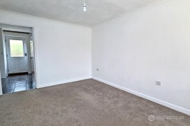 Upton Drive, Maple Park, Nuneaton, CV11 4GF