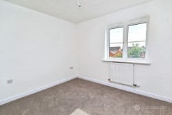 Upton Drive, Maple Park, Nuneaton, CV11 4GF