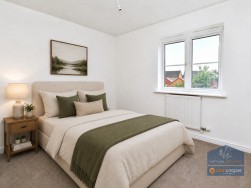 Upton Drive, Maple Park, Nuneaton, CV11 4GF