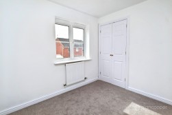 Upton Drive, Maple Park, Nuneaton, CV11 4GF