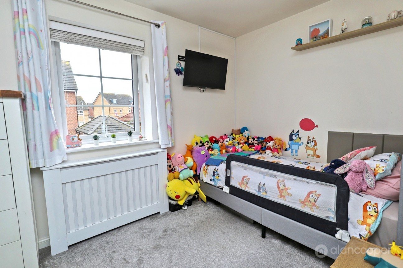 Top Knot Close, Nuneaton, CV11 6DA