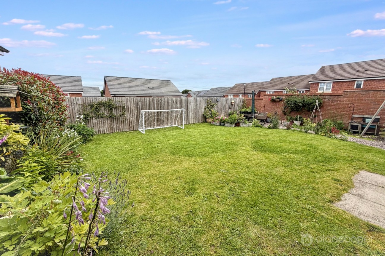 Cabinhill Road, Galley Common, Nuneaton, CV10 9RN