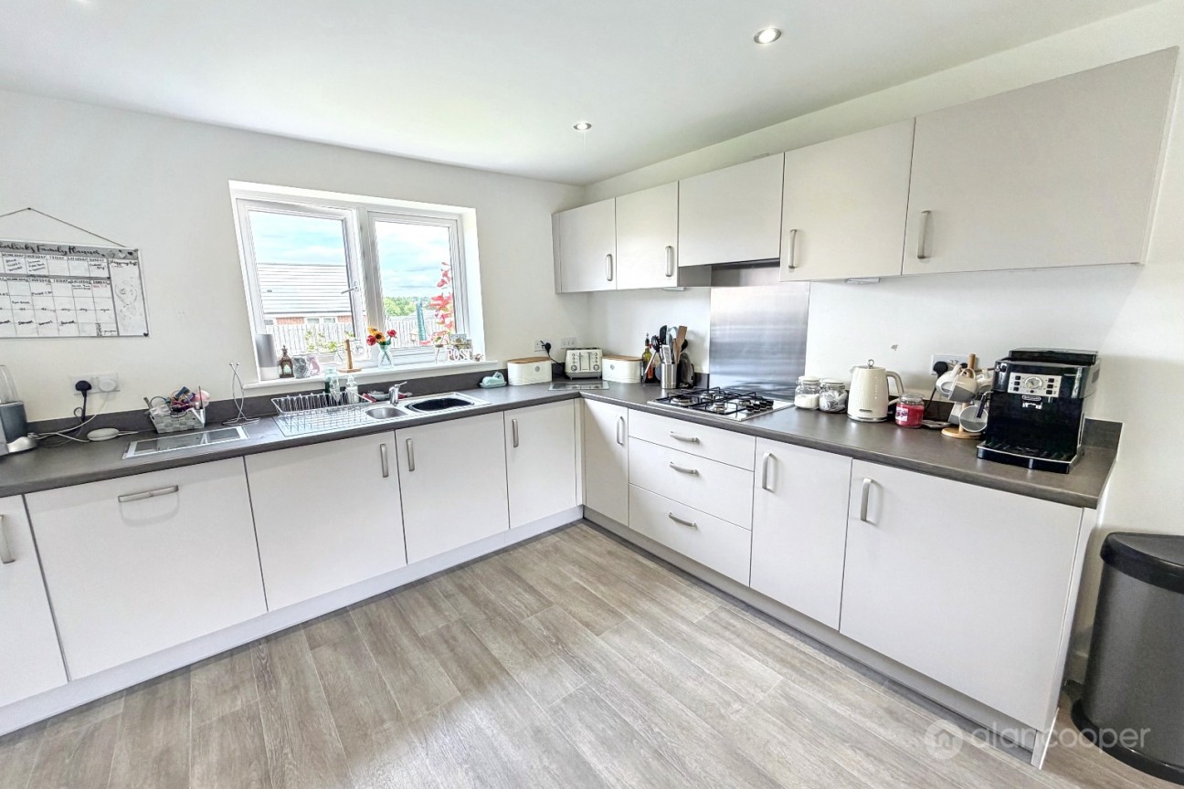 Cabinhill Road, Galley Common, Nuneaton, CV10 9RN