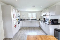 Cabinhill Road, Galley Common, Nuneaton, CV10 9RN