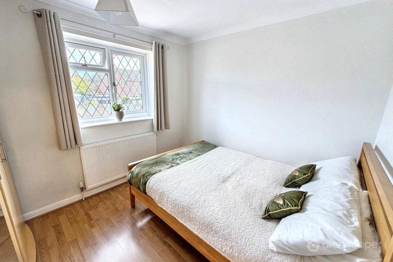 Alderbrook Drive, Whitestone, Nuneaton, CV11 6PL