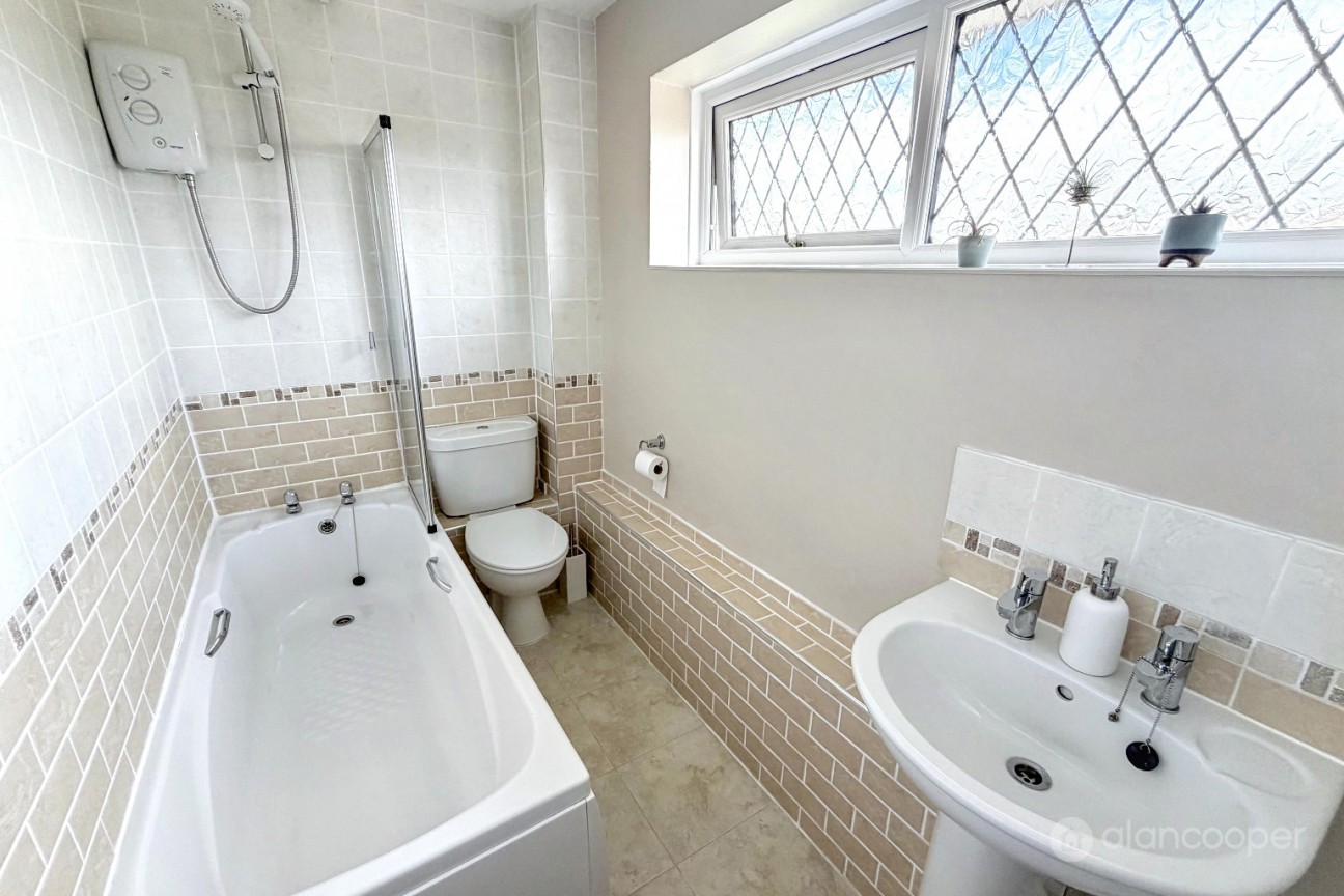 Alderbrook Drive, Whitestone, Nuneaton, CV11 6PL