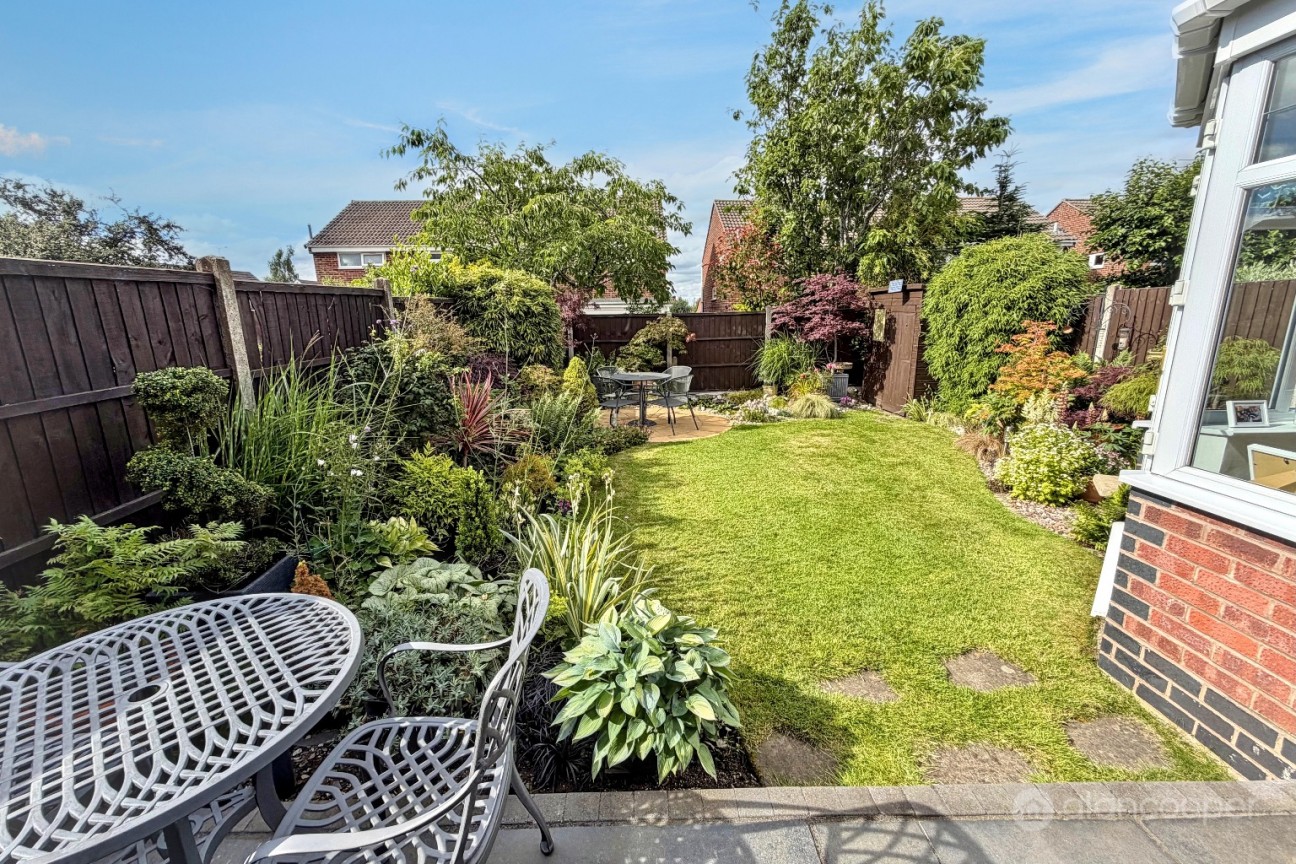 Alderbrook Drive, Whitestone, Nuneaton, CV11 6PL