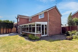 Wendover Drive, Hinckley, LE10 1UQ