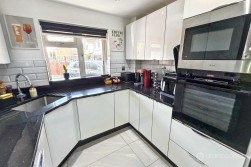 Wendover Drive, Hinckley, LE10 1UQ