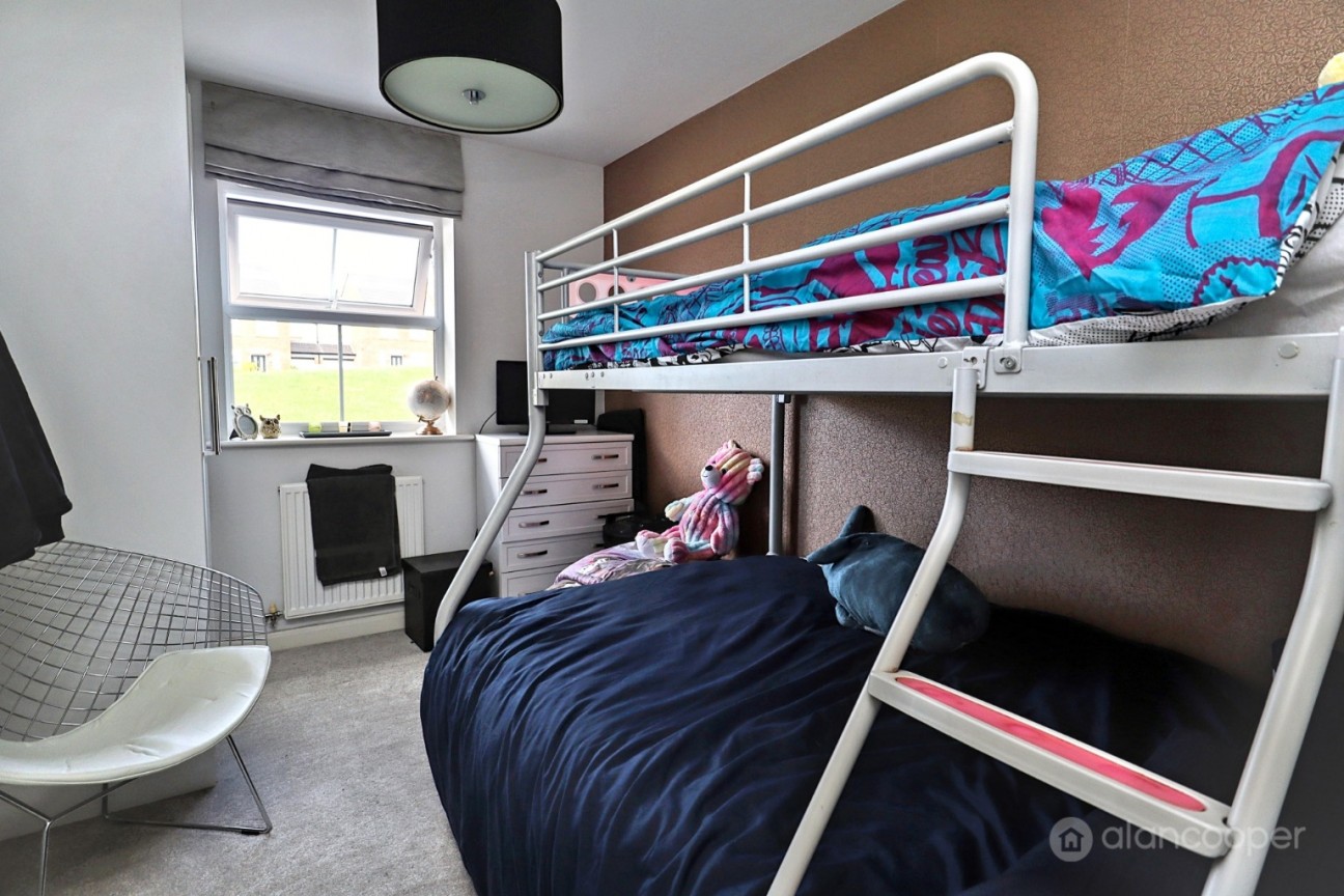 Edinburgh Road, Nuneaton, CV10 9FP