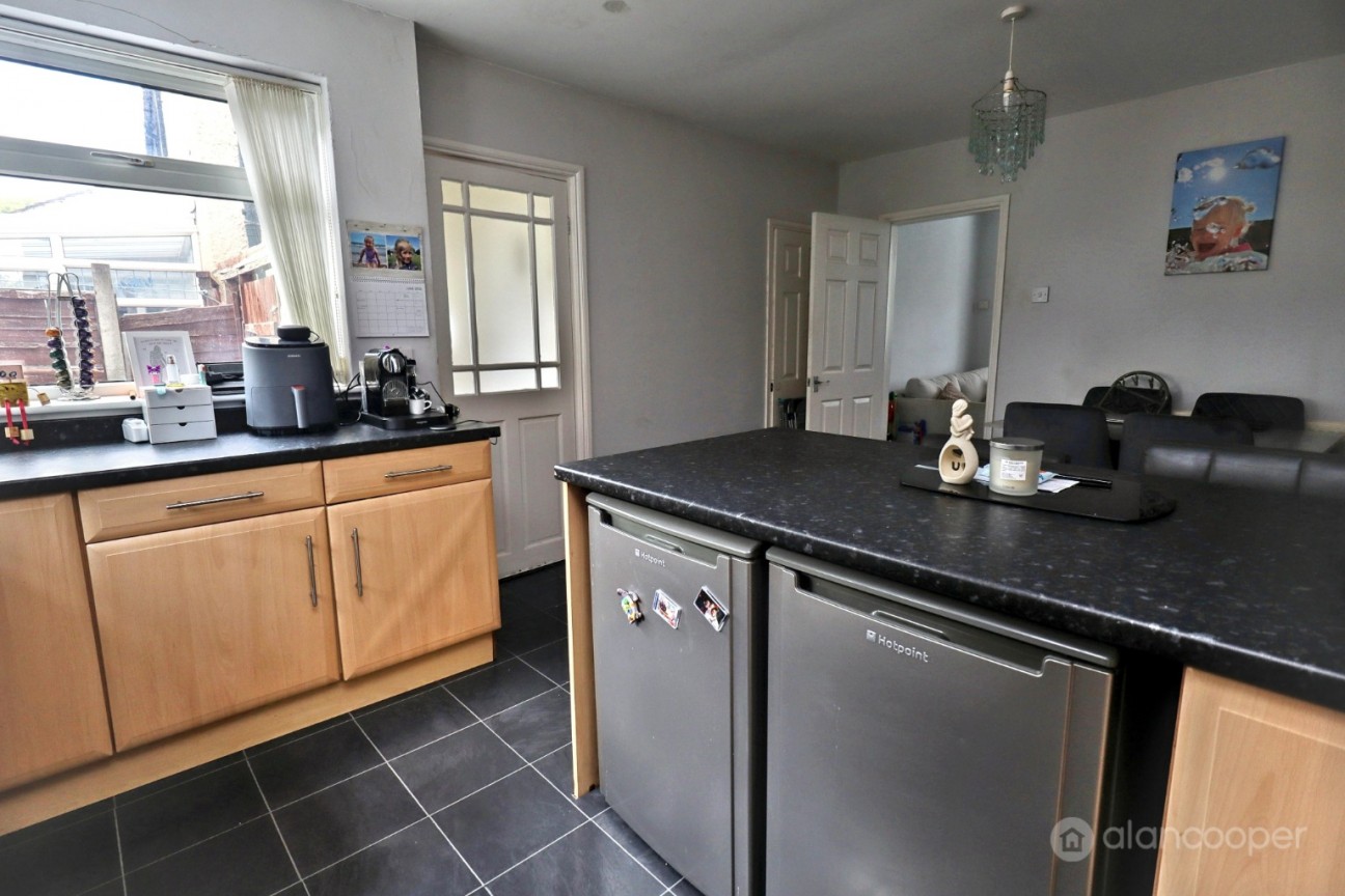 Greenmoor Road, Nuneaton, CV10 7EY