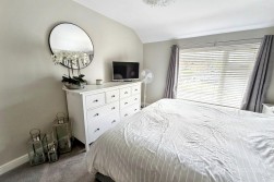 Somerset Drive, Lindley Park, Nuneaton, CV10 8DD