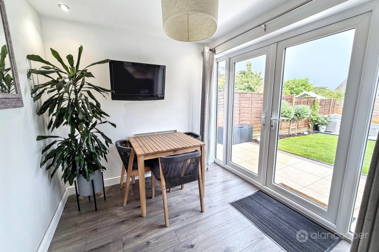 Somerset Drive, Lindley Park, Nuneaton, CV10 8DD