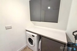 Somerset Drive, Lindley Park, Nuneaton, CV10 8DD